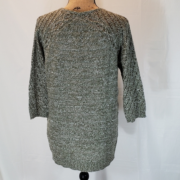 New York & Company Sweater - Picture 2 of 5